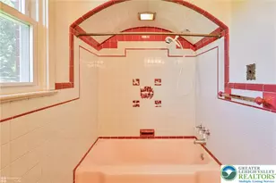 2221 Kings Ave, Easton, PA 18045 - Photo 6