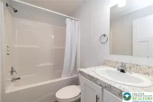 465 Royal Manor Rd, Williams Township, PA 18042 - Photo 12