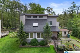 5009 Woodside Dr, Coolbaugh Twp, PA 18466 - Photo 8