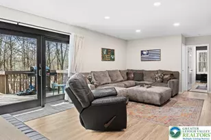 70 Pineknoll Dr, Kidder Twp, PA 18235 - Photo 10