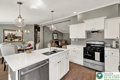 83 Mansfield Drive, Longswamp Twp, PA 18062 - Photo 6