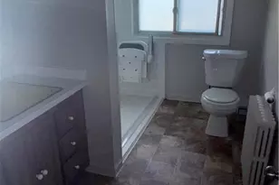 102 W Brookdale St, Allentown City, PA 18103 - Photo 8