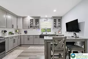 10 Aspen Ct, Forks Twp, PA 18040 - Photo 10