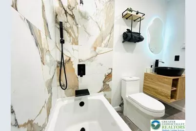 1225 Country-Place Drive, Coolbaugh Twp, PA 18466 - Photo 10