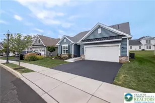 3801 Loyal Ln, Bethlehem Township, PA 18045 - Photo 2