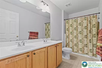 3275 W Fairview Street, South Whitehall Twp, PA 18104 - Photo 30