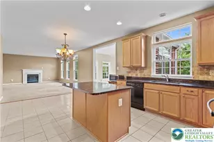 3275 W Fairview St, South Whitehall Twp, PA 18104 - Photo 14