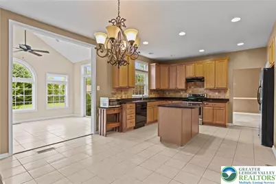 3275 W Fairview Street, South Whitehall Twp, PA 18104 - Photo 20