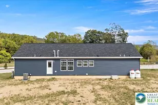 3983 Hastings Rd, Lehigh Township, PA 18088 - Photo 2