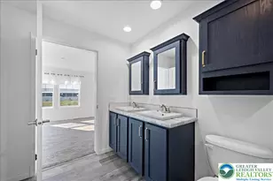 1410 Heytesbury Rd, Lehigh Township, PA 18088 - Photo 30