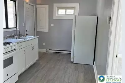 412 N 8th Street, Stroudsburg, PA 18360 - Photo 14