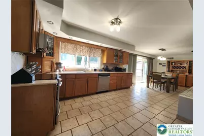 108 E Douglasville Road, Bushkill Twp, PA 18064 - Photo 4