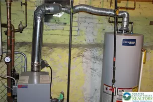 330 S 17 1/2 St, Reading City, PA 19602 - Photo 22