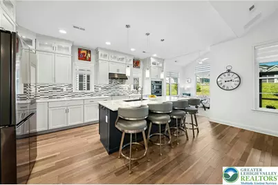 3732 Loyal Lane, Bethlehem Township, PA 18045 - Photo 8