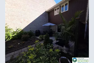 315 Carver Drive, Bethlehem City, PA 18017 - Photo 4