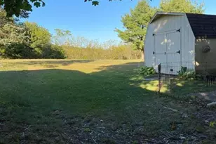 5905 Glencrest Blvd, Washington Township, PA 18080 - Photo 2