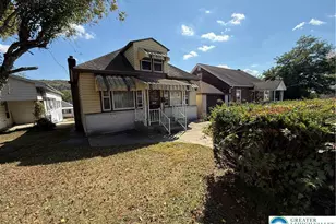 442 Willing St, Tamaqua Boro, PA 18252 - Photo 2