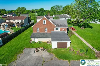 4 Stonecroft Drive, Palmer Twp, PA 18045 - Photo 4