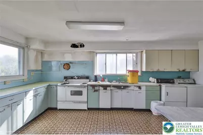 4 Stonecroft Drive, Palmer Twp, PA 18045 - Photo 14