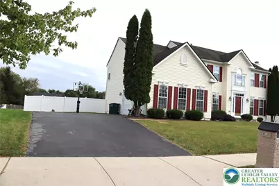 138 Lower Way Road, Palmer Twp, PA 18045 - Photo 2