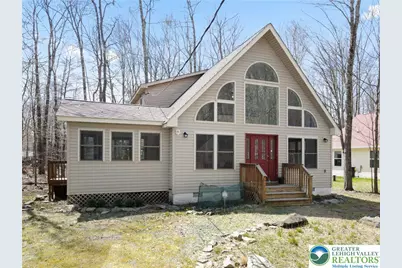 7148 Winnebago Drive, Coolbaugh Twp, PA 18347 - Photo 2