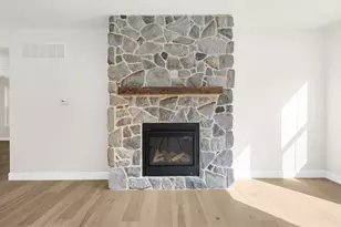 2075 Flint Hill Rd, Upper Saucon Township, PA 18036 - Photo 8