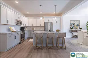 260 Keswick Dr, Tobyhanna Twp, PA 18610 - Photo 4