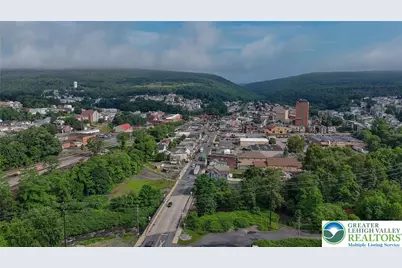 240 Center Street, Tamaqua, PA 18252 - Photo 2