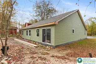 3111 Briarwood Dr, Coolbaugh Twp, PA 18466 - Photo 4
