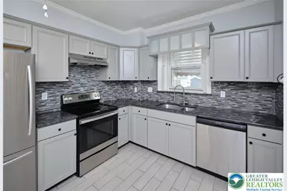 419 Seminary Street, Pennsburg Boro, PA 18073 - Photo 10