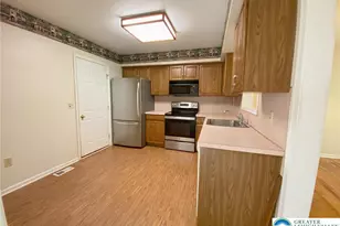 3218 Oakland Square Dr, Bethlehem City, PA 18020 - Photo 10