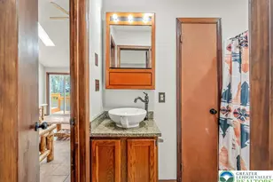 234 Viceroy Cir, Coolbaugh Twp, PA 18466 - Photo 12