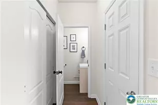 312 Redclover Ln, Upper Macungie Township, PA 18104 - Photo 6