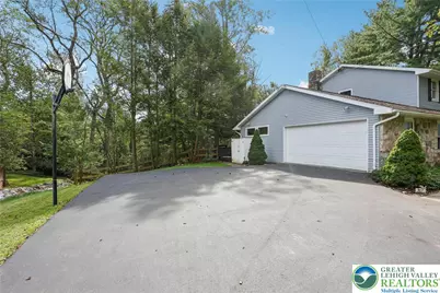 360 Wedgewood Drive, Easton, PA 18045 - Photo 4