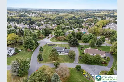 2518 Stanford Circle, Lower Macungie Twp, PA 18049 - Photo 6