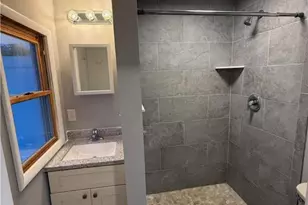 11 Eshbach Ln, Washington Twp, PA 19505 - Photo 10