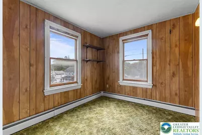 696 S Delaware Drive, Upper Mt Bethel Twp, PA 18343 - Photo 26