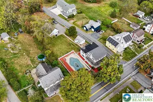 696 S Delaware Dr, Upper Mt Bethel Twp, PA 18343 - Photo 32