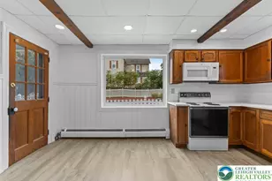 696 S Delaware Dr, Upper Mt Bethel Twp, PA 18343 - Photo 16