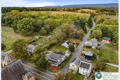 696 S Delaware Drive, Upper Mt Bethel Twp, PA 18343 - Photo 34