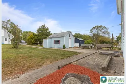 696 S Delaware Drive, Upper Mt Bethel Twp, PA 18343 - Photo 8