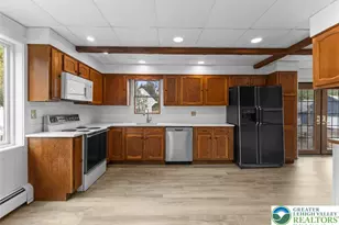 696 S Delaware Dr, Upper Mt Bethel Twp, PA 18343 - Photo 12