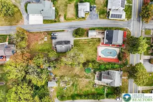 696 S Delaware Dr, Upper Mt Bethel Twp, PA 18343 - Photo 32