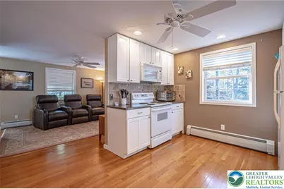 17 E Lake Drive, Clifton Twp, PA 18424 - Photo 34