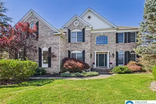4221 Jeanette Dr, Bethlehem City, PA 18020 - Photo 2