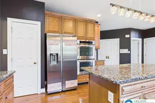 4221 Jeanette Dr, Bethlehem City, PA 18020 - Photo 6