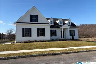 4268 Stonebridge Dr, Upper Saucon Township, PA 18015 - Photo 2