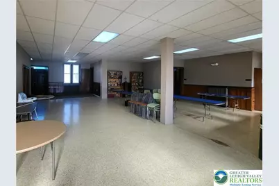 429 Walnut Street #2, Catasauqua, PA 18032 - Photo 6