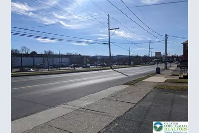 950 S 25th Street #Rear, Wilson, PA 18042 - Photo 8