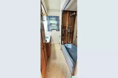 339 Delong Avenue, Emmaus Boro, PA 18049 - Photo 10